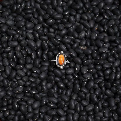 Orange Spiney Oyster Ring | Size 7.5