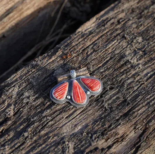 Red Spiney Oyster Pendant